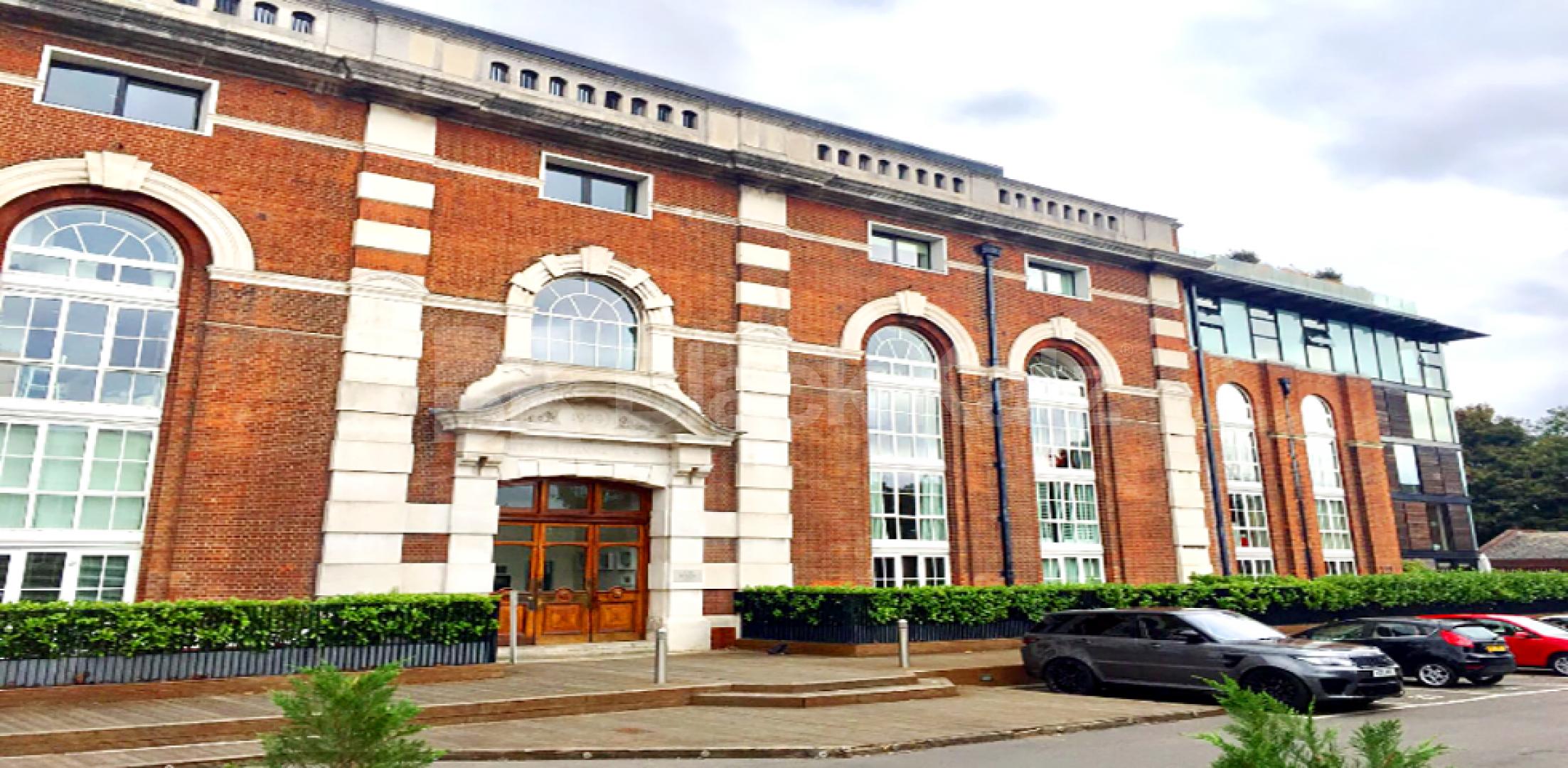 			NEW INSTRUCTION, 2 Bedroom, 1 bath, 1 reception Apartment			 Great West Road, HAMMERSMITH